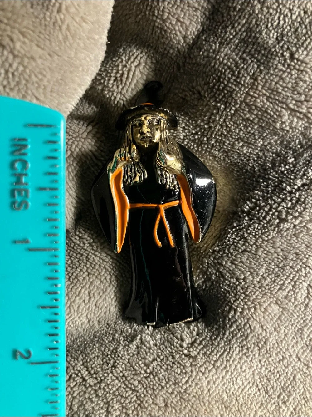 Vintage AJC Halloween Witch Brooch Pin Gold Tone Orange Black Enamel 3